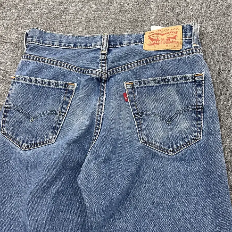 30 리바이스 levis 550 B01