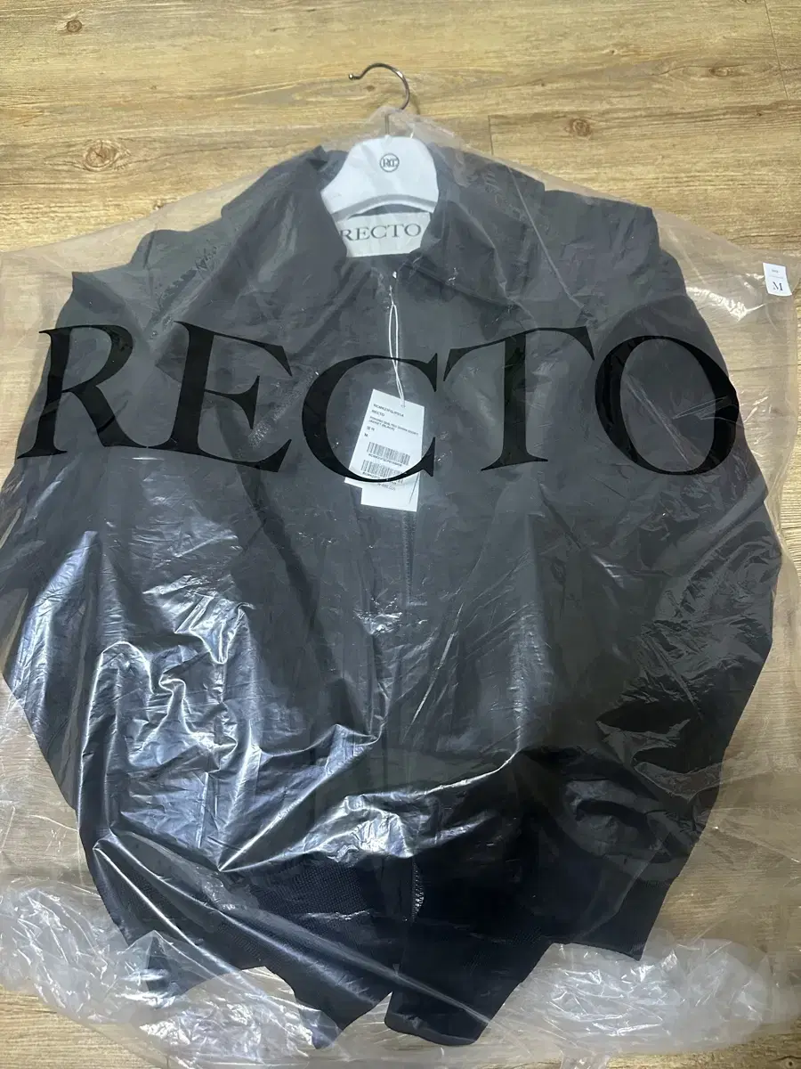 (NEW) Recto Pocono Padding M