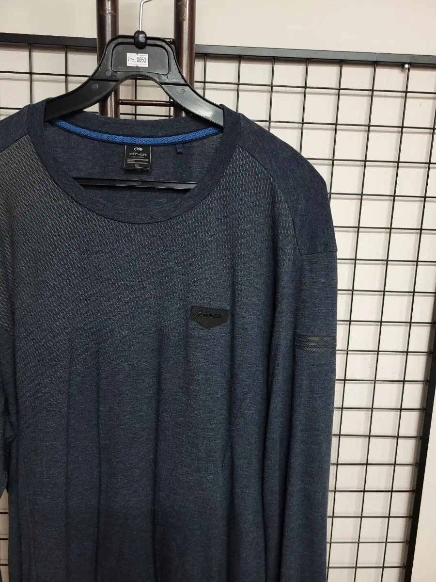 Eider Round Shirt