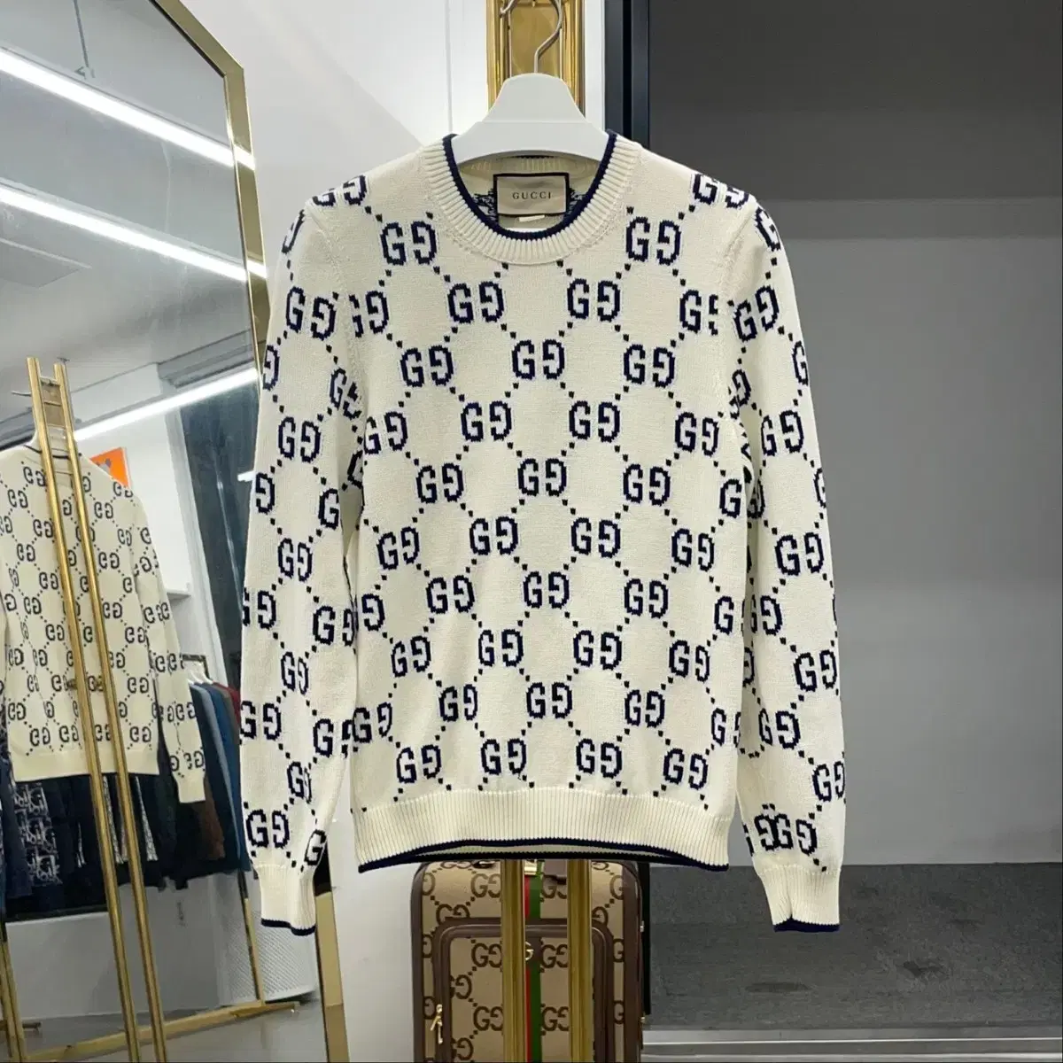 (S) Gucci GG Logo Knit