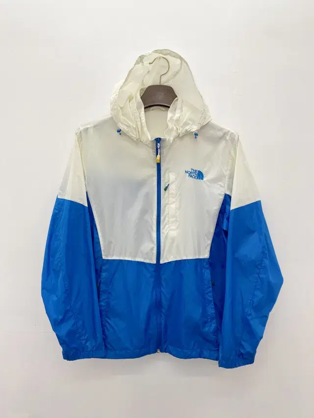 60 THE NORTH FACE 노스페이스 바람막이 (105 XL)