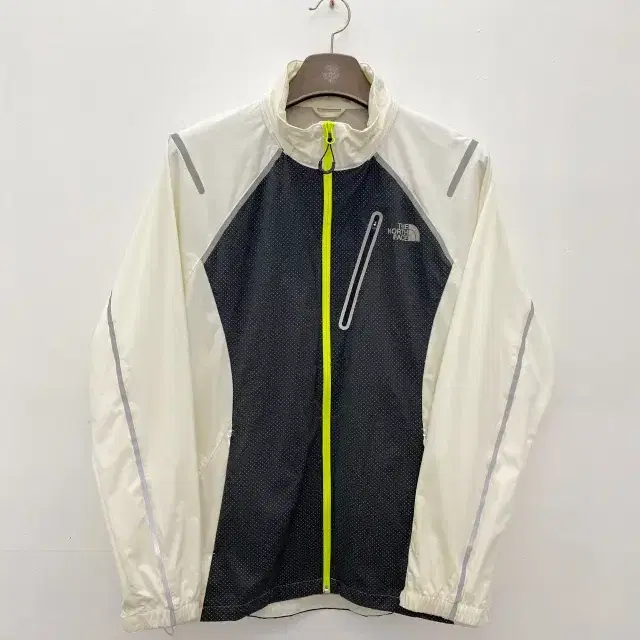 61 THE NORTH FACE 노스페이스 바람막이 (XXL)