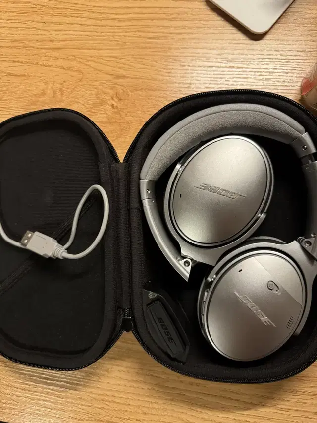 Boss qc35 실버