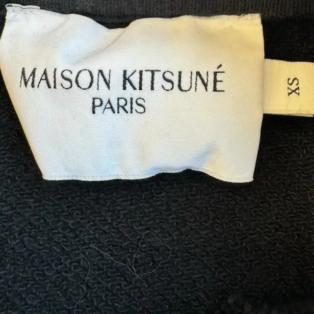 Maison Kitsune  메종 키츠네 폭스헤드 블랙 맨투맨