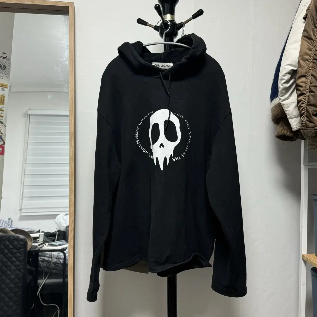 [50] Auregasi Skull Hood