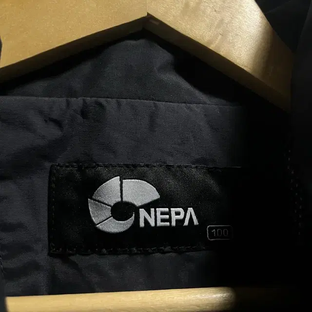 100 NEPA 네파 아웃도어 등산 XVENT 기능성 바람막이 자켓 정품