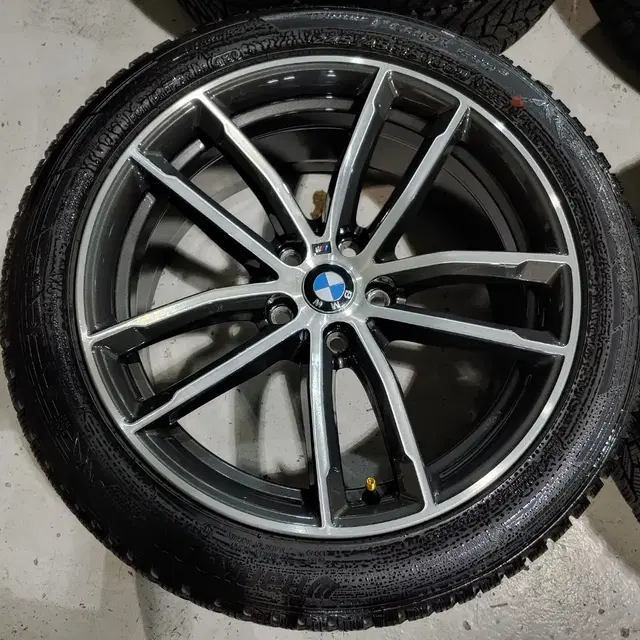 BMW G30 5시리즈 LCI 662M 18인치 정품 휠 윈터타이어