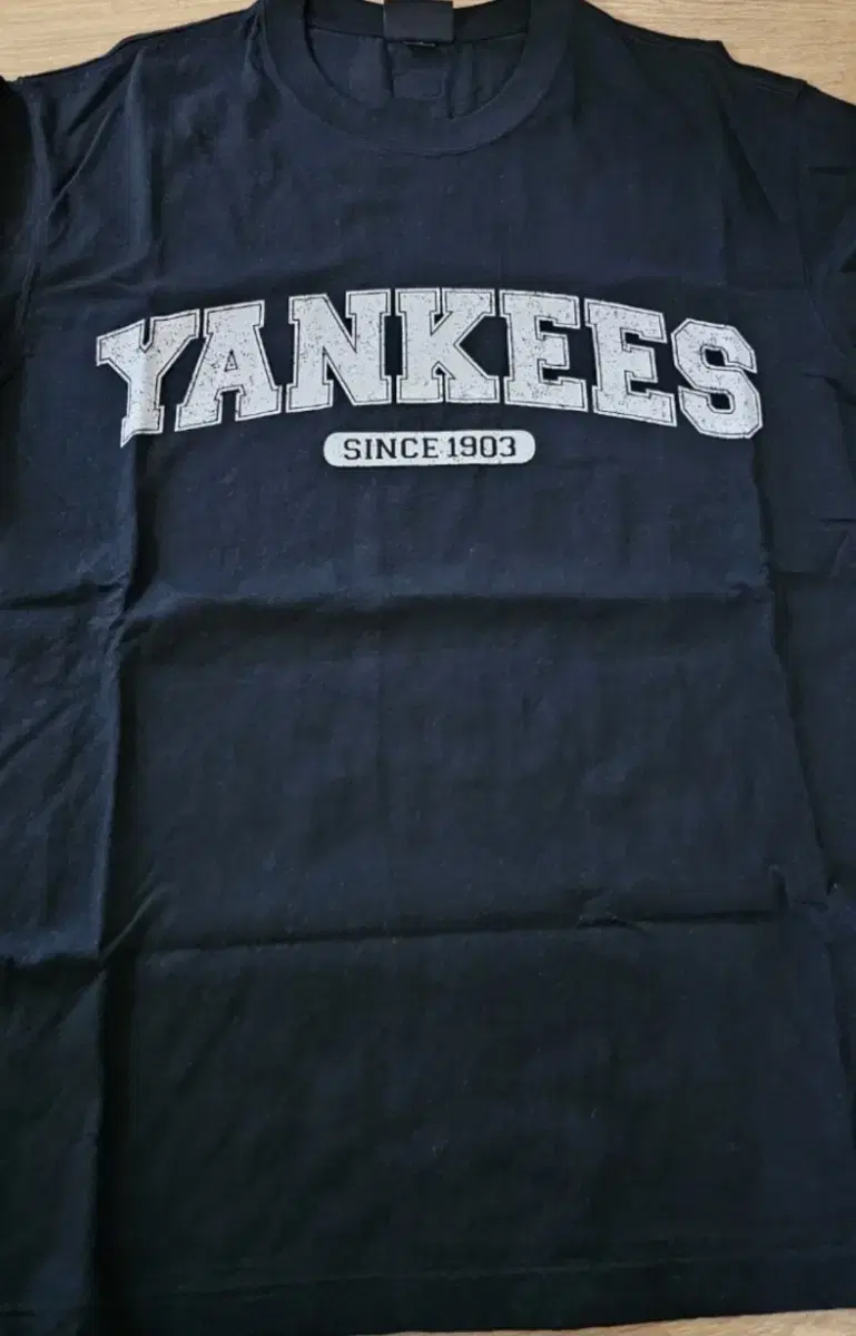 Mlb Mlb Varsity Short Sleeve T-Shirt Clean Goods Cheap Sell