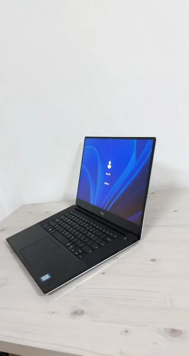 DELL XPS 9550 / 4K 터치스크린 / 512GB / 특A급