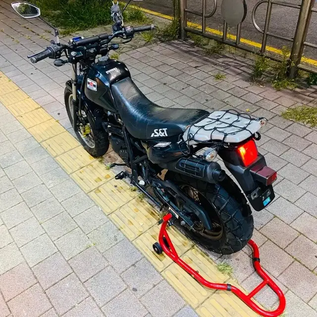 KR모터스14년식 RT125D 트로이125 블랙컬러 1만KM 경정비완료