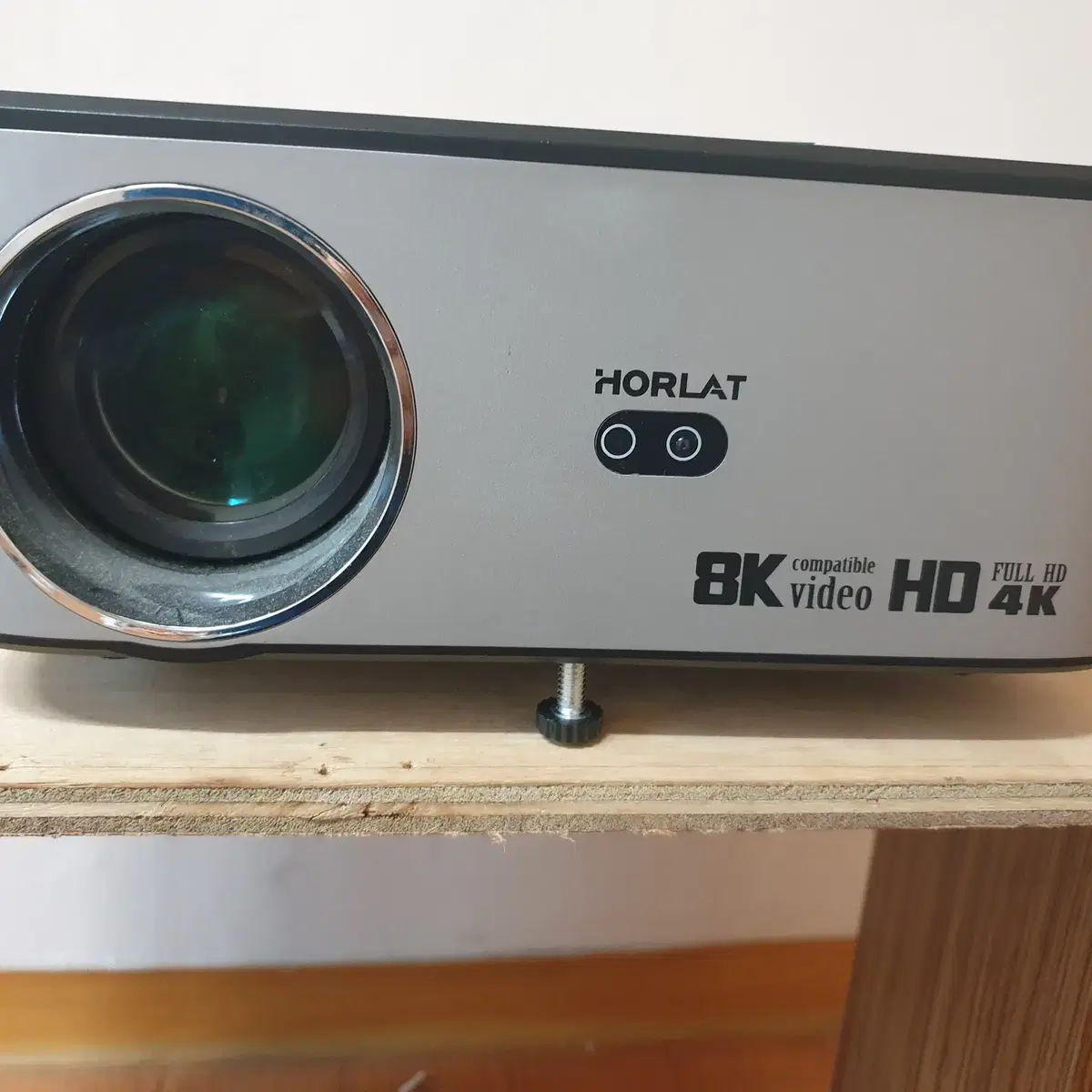 HORLAT 400인치 스크린   4K 프로젝터 2160P