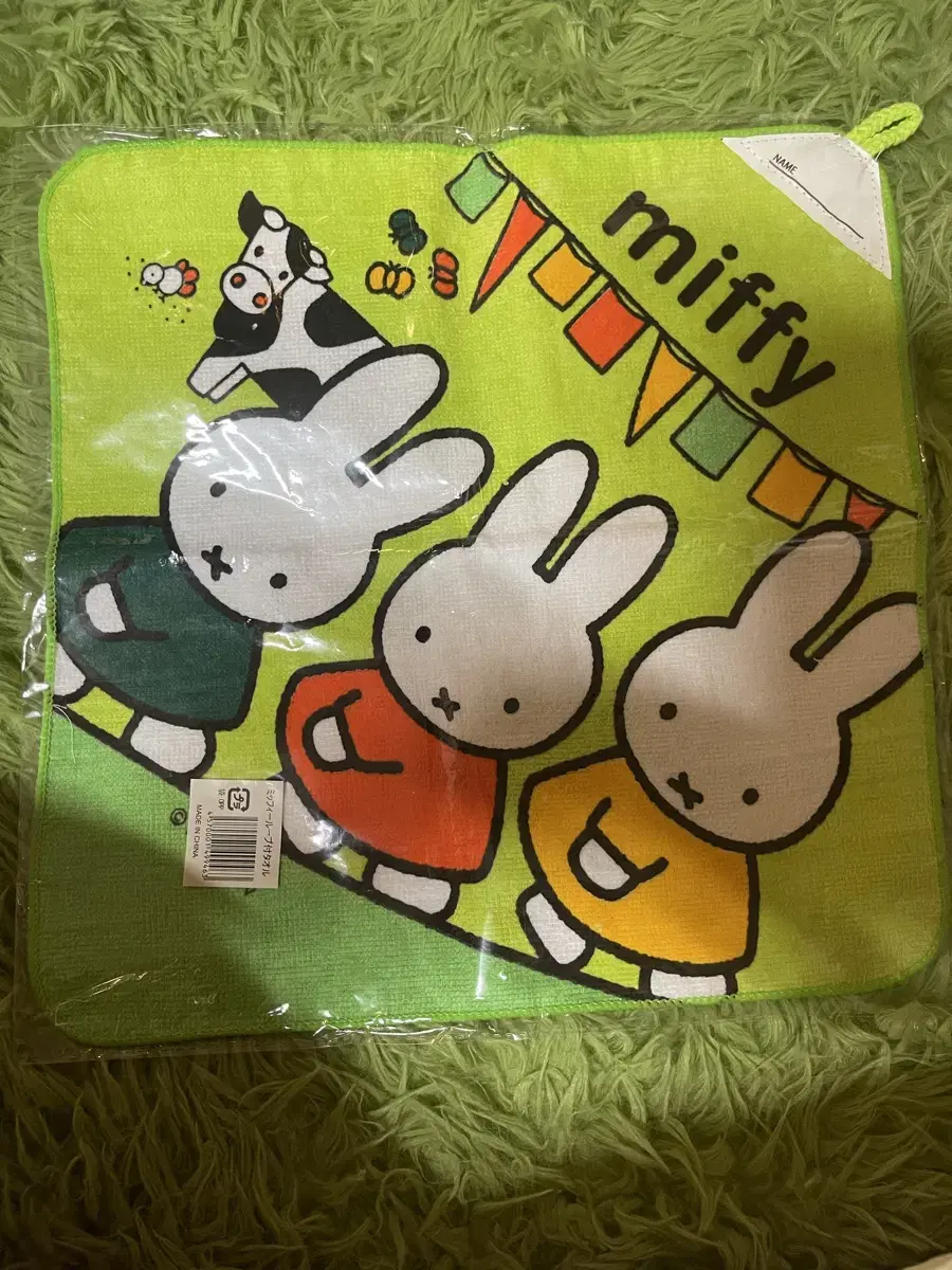 Sell new Miffy hand towels.