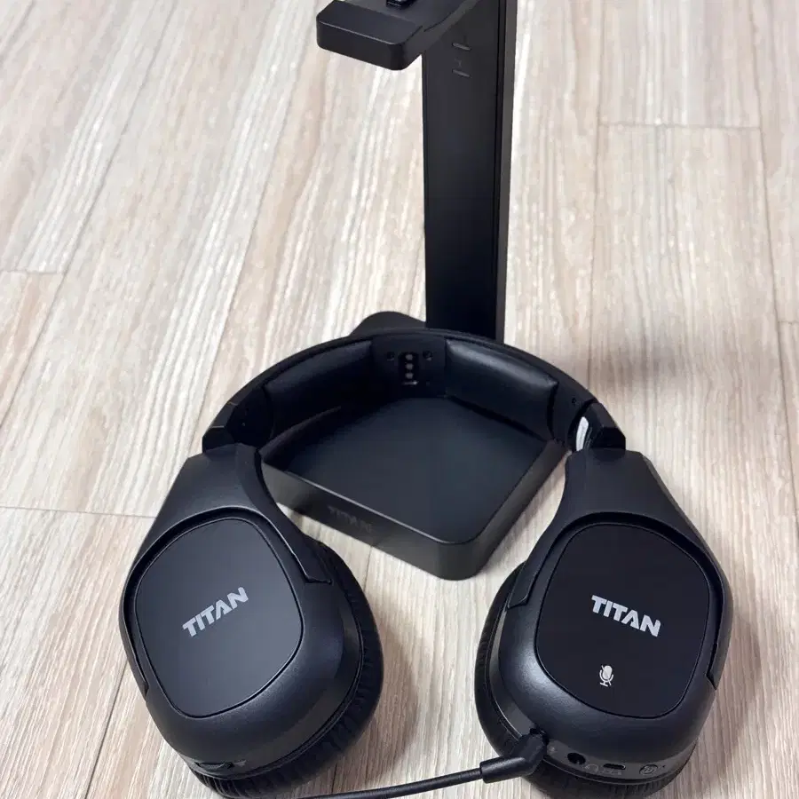 TITAN WH7 무선 게이밍 헤드셋