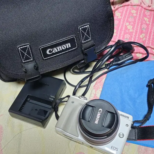 캐논 EOS m3 카메라 팝니다