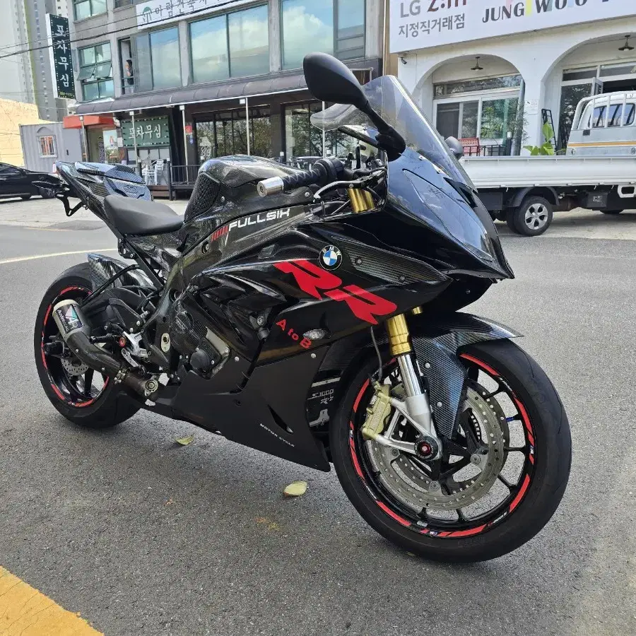 2017년식 bmw s1000rr 상태최상 킬로수 적은 바이크 판매합니다