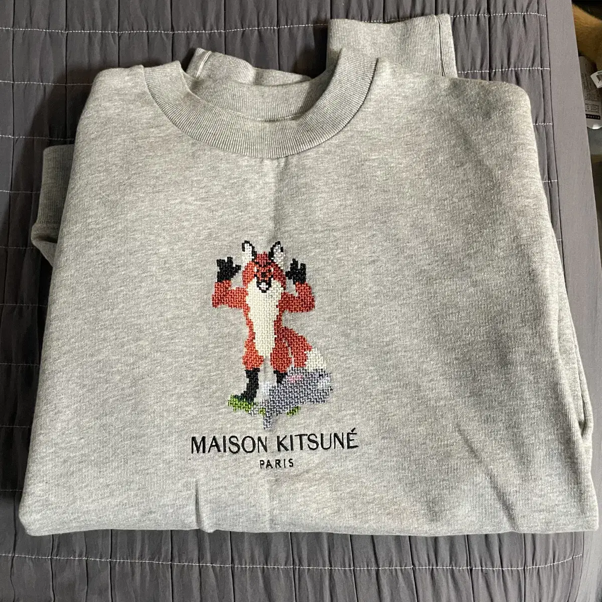 Maison Kitsune Pixelfox Man to Man S