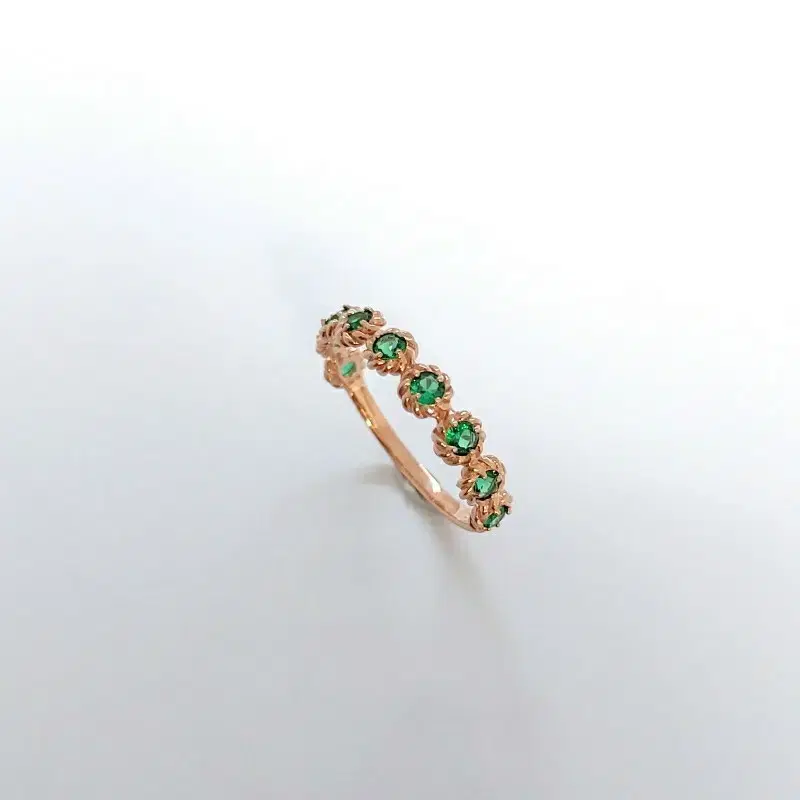 A 14k ring~!