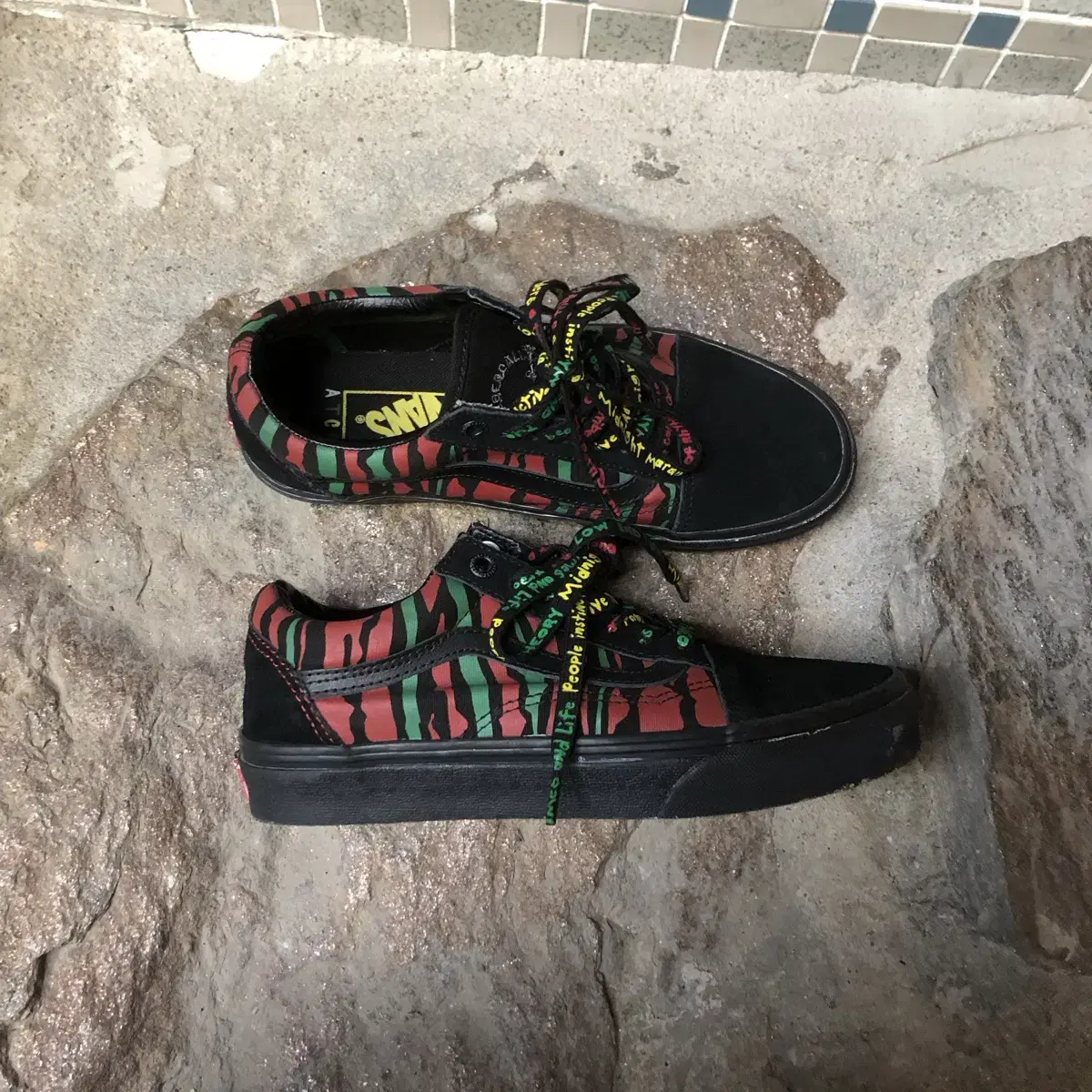 Vintage Vans X A Tribe Called Quest Ol