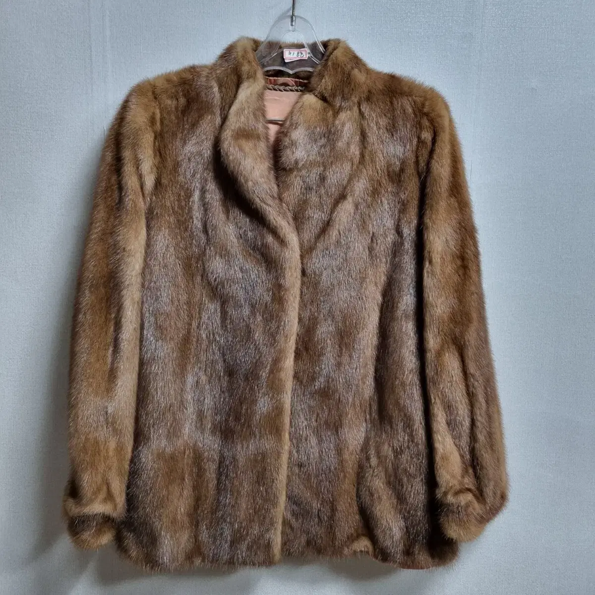 Women's mink coat, size 188