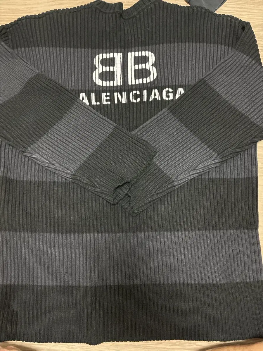 Balenciaga Back BB striped knit