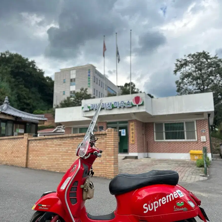 베스파 GTS125