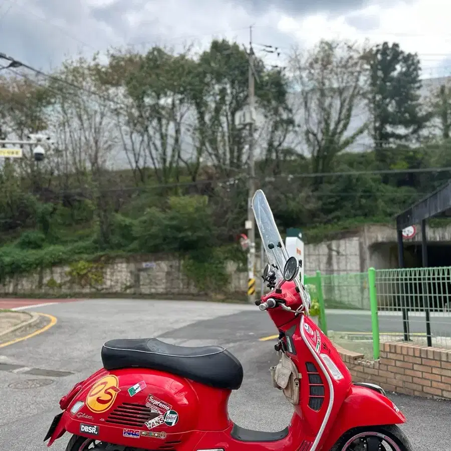 베스파 GTS125