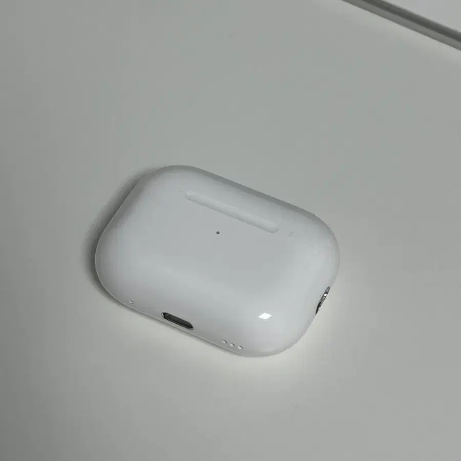 Airpods Pro 2세대 Magsafe 충전케이스 (C-타입)