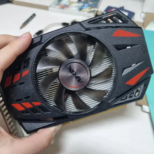 에이폭스 gtx 750ti 2gb 그래픽카드 팝니다.