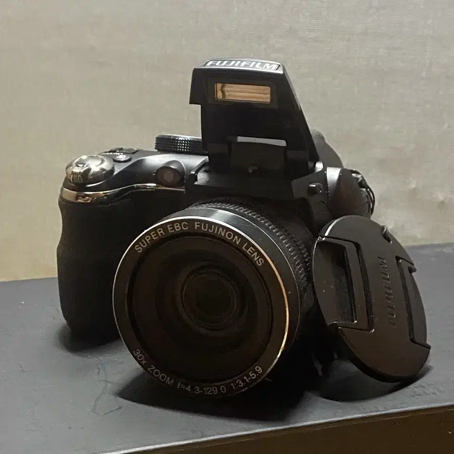 Fujifilm FinePix S4900