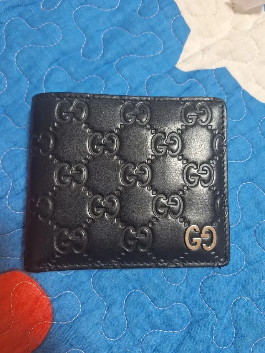 Gucci cignature Wallet