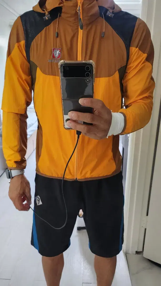 A bom-gwa-rim-teum! Black Yak windbreaker! (feat. 95 great shots!)