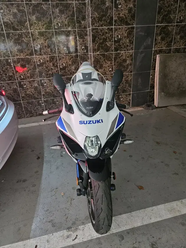 스즈키 gsxr1000r 19년