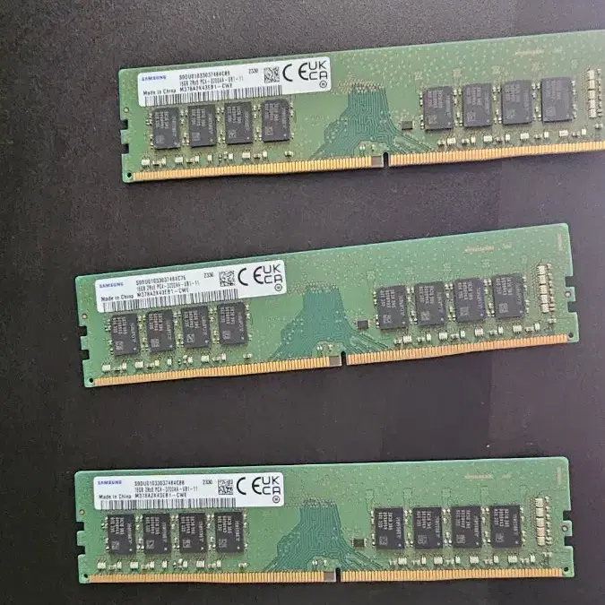 삼성 ddr4 16gb 3200 4장 판매합니다.