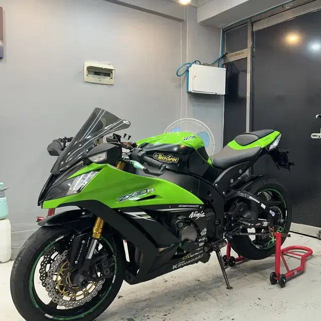 (S급관리상태)2014년식 가와사키 닌자 zx-10r 요시무라 풀배기