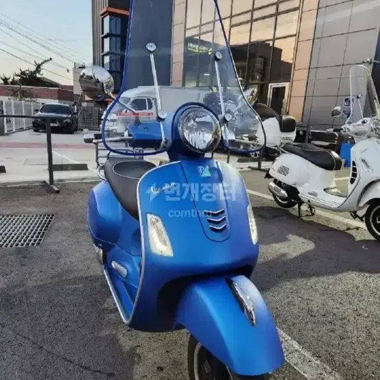 베스파 gts125 멧블루색상