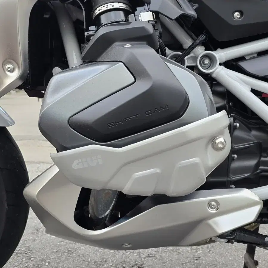 2021 BMW R1250R 관리 잘 된 차량 판매합니다