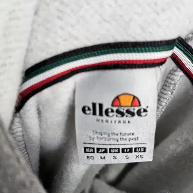 ellesse 후드 집업 안감기모 사이즈 s