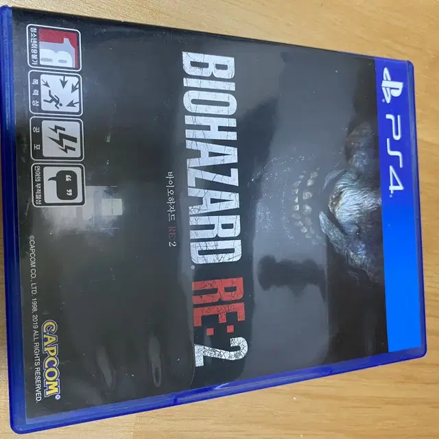 PS4 바이오하자드 re2 판매합니다