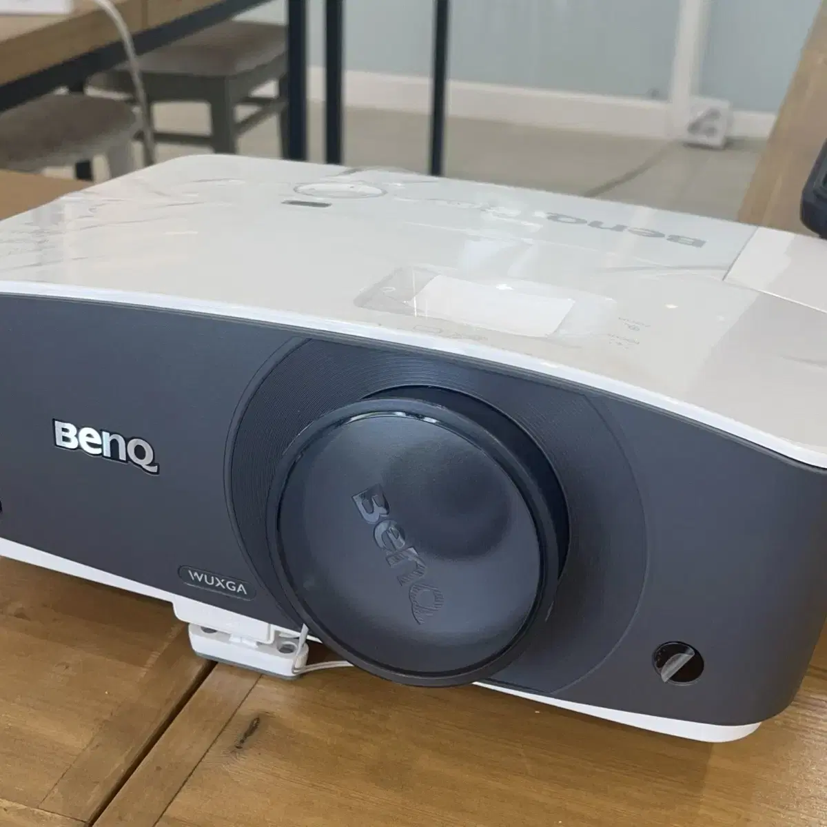 BenQ mu686 비지니스용 빔 프로젝터