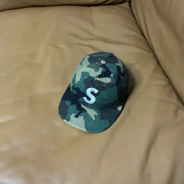 Supreme 슈프림 카모 S로고 6패널 볼캡 모자 (Camo)