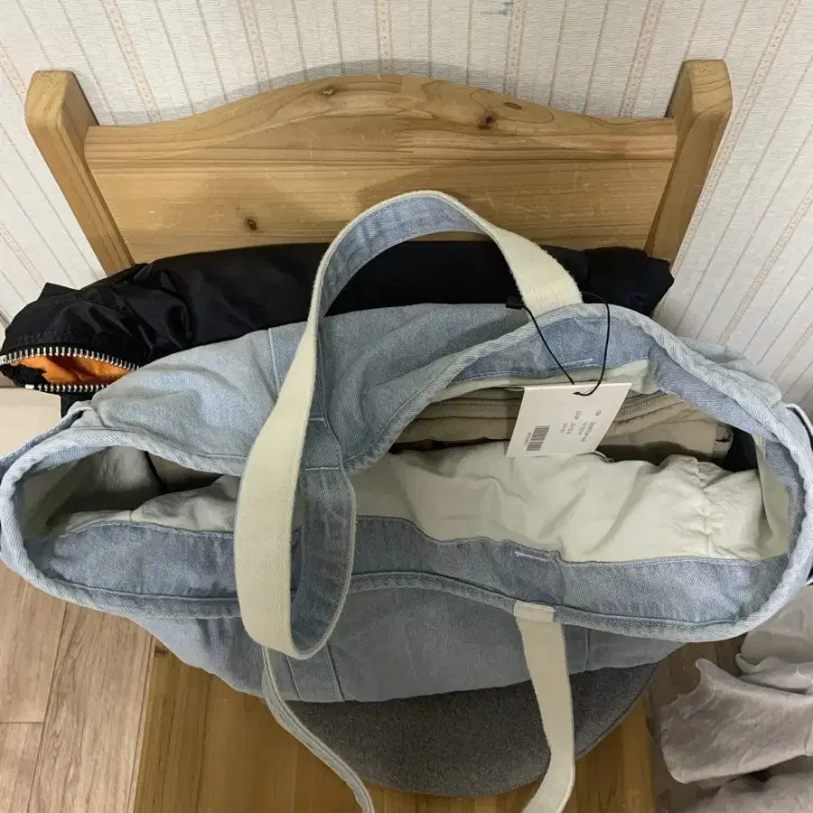 마지언타이틀 denim plenty bag