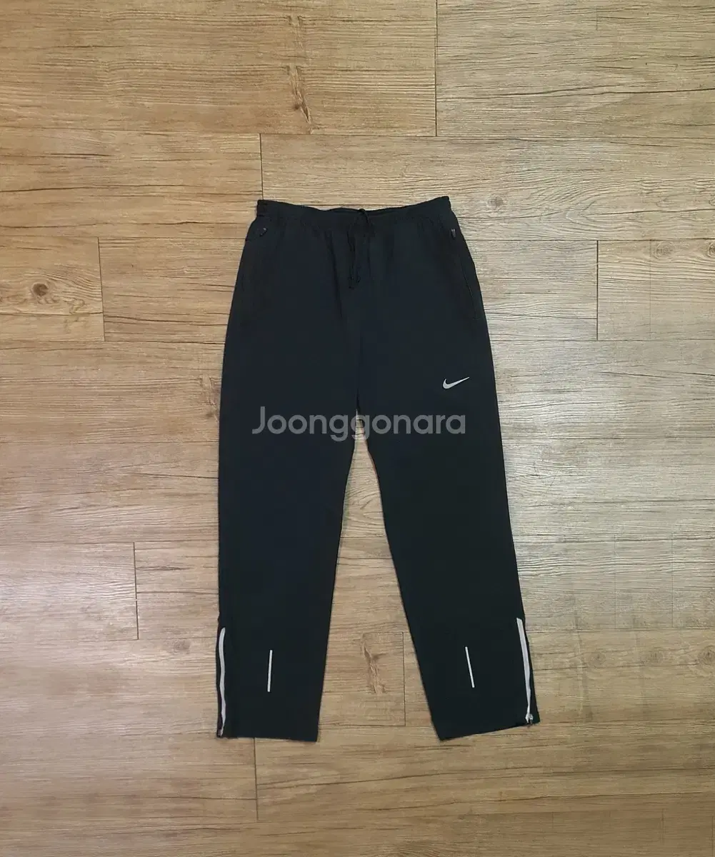 Nike DryFit Woven Stretch Pants