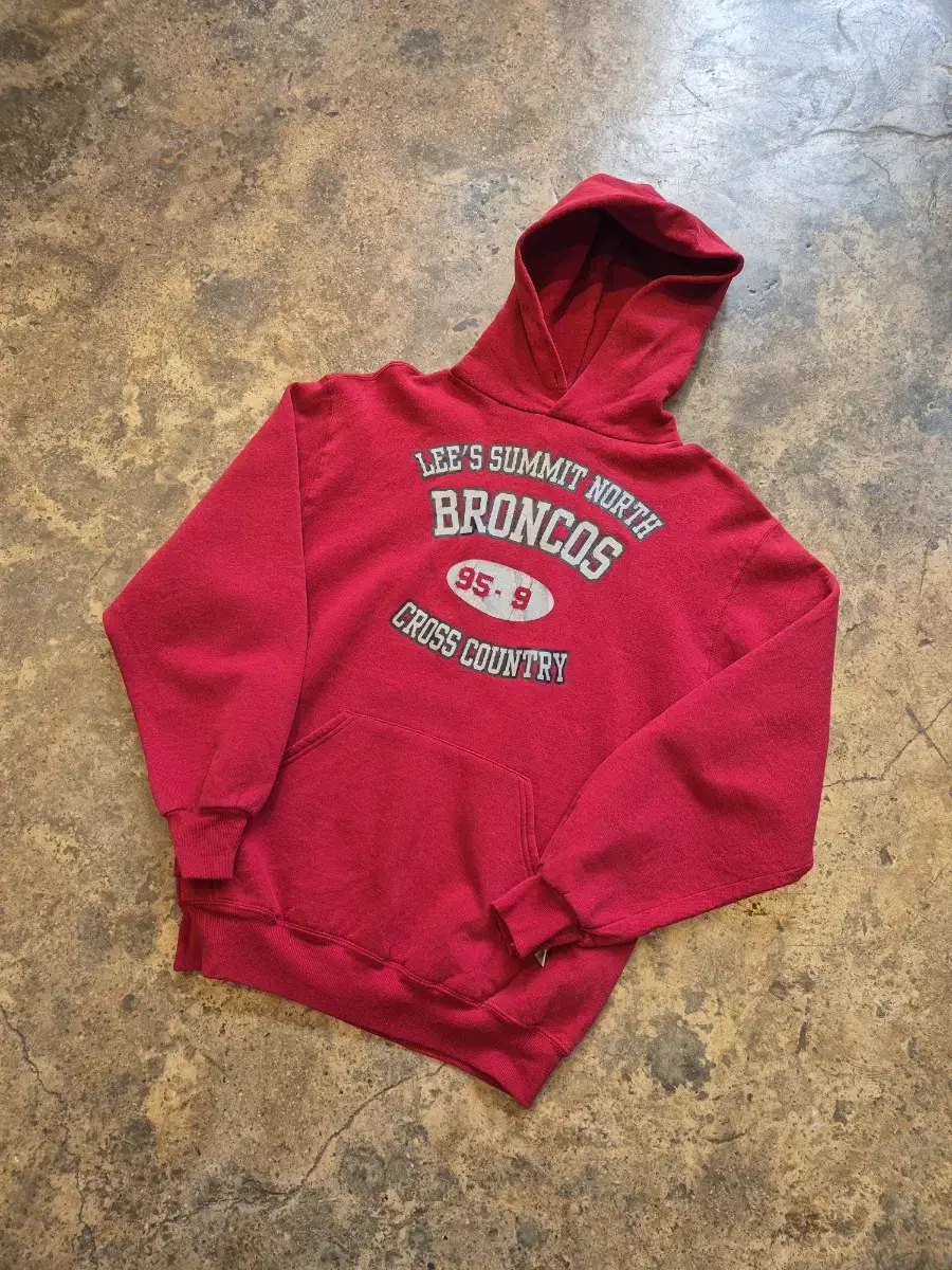 90s Russell Hoodie (Medium)