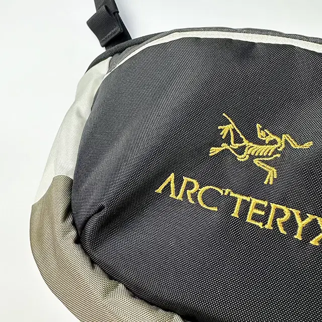 ARC'TERYX x BEAMS 아크테릭스 x 빔즈 숄더백 웨이스트백