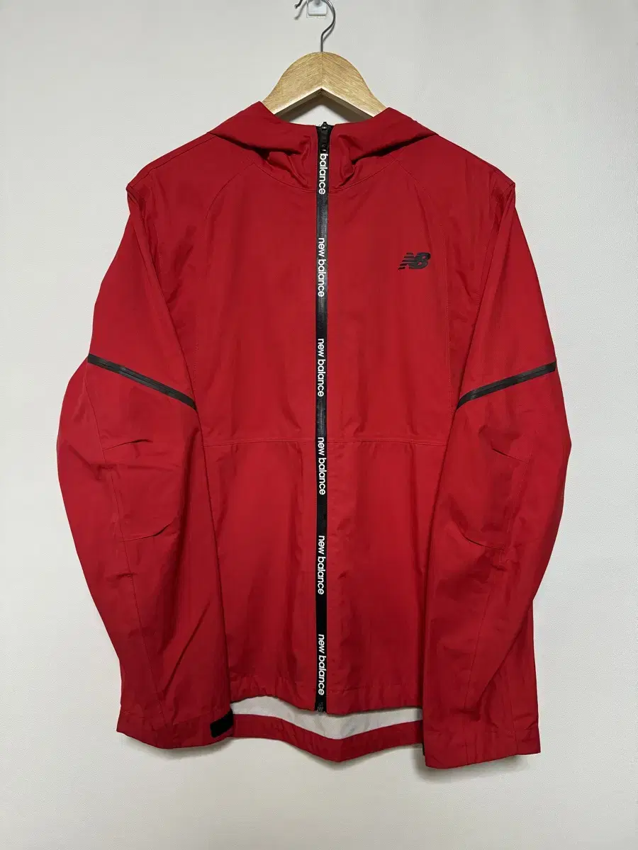 100% New Balance Casual Windbreaker Hooded Jacket