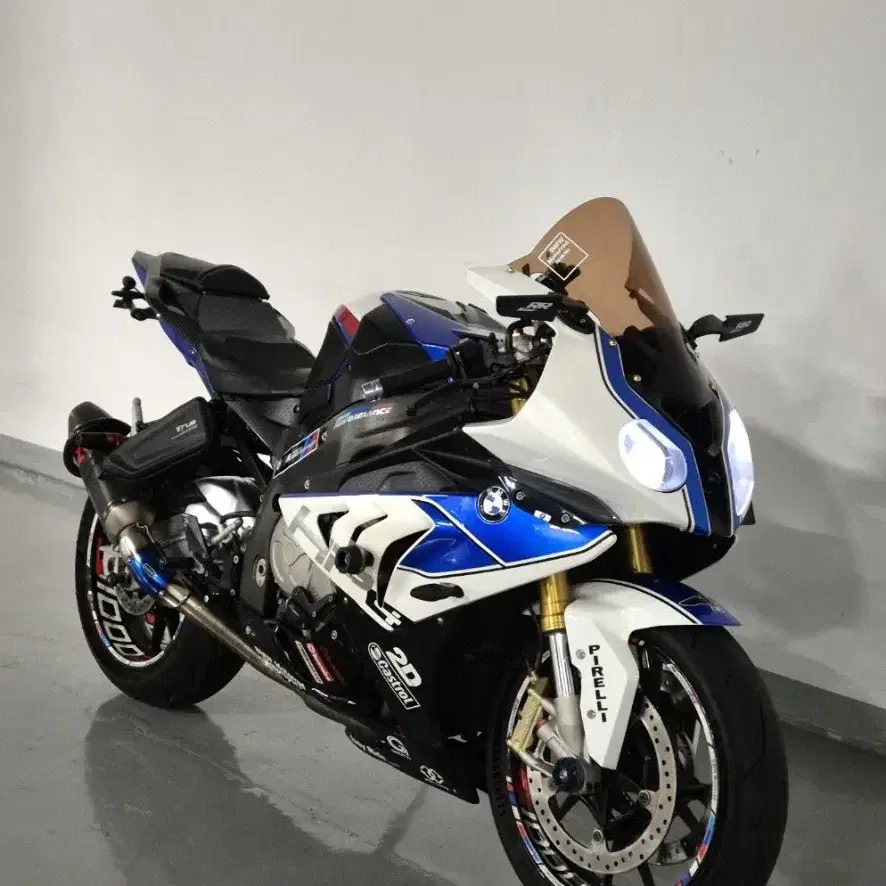 2013년식 BMW S1000RR 아크라 풀배기 판매합니다.