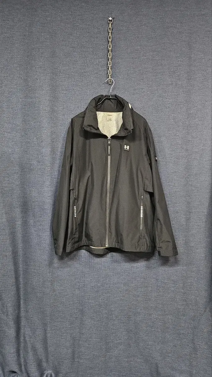 Underhammer Windbreaker