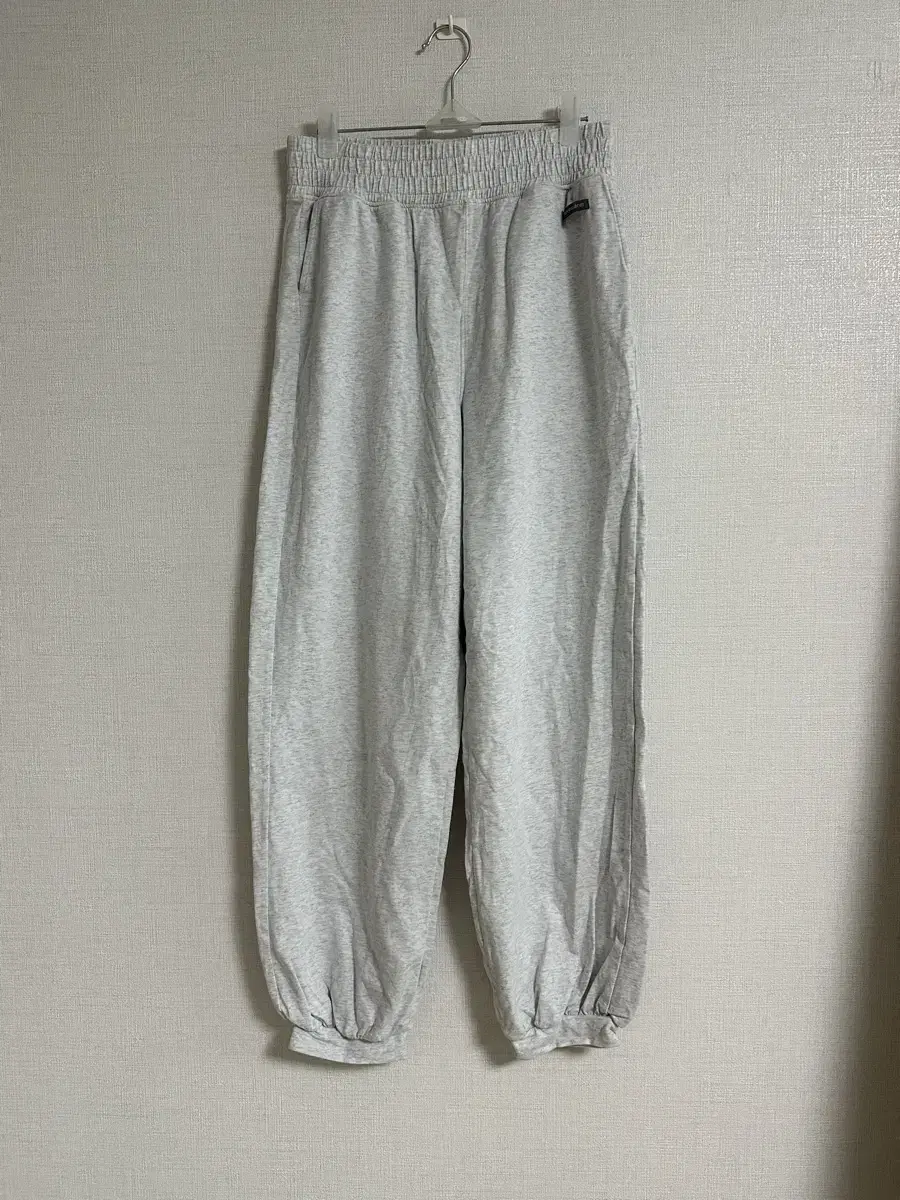 MoveWarm Sweatpants