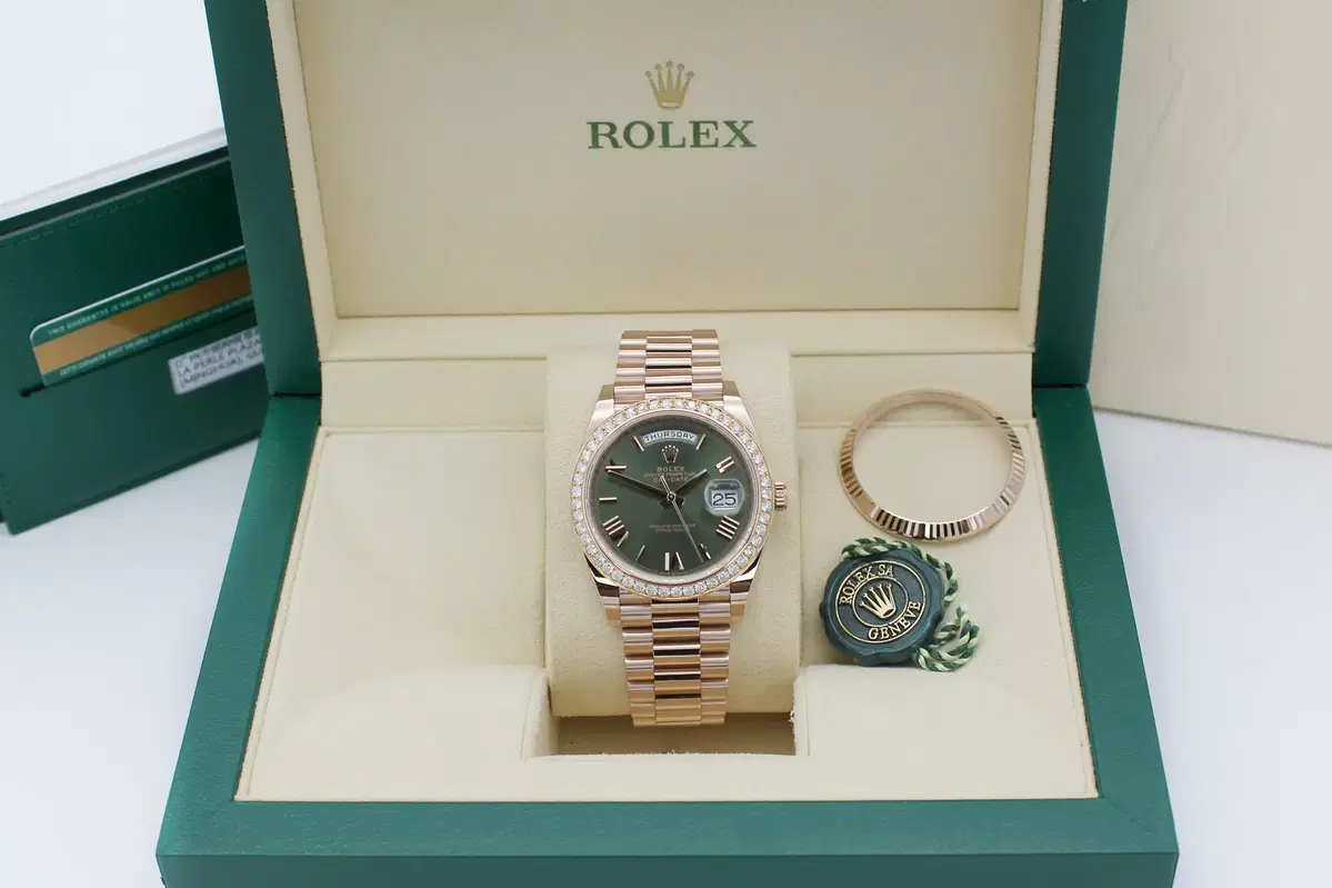 Rolex Dey Date Olive Green 40mm 228235