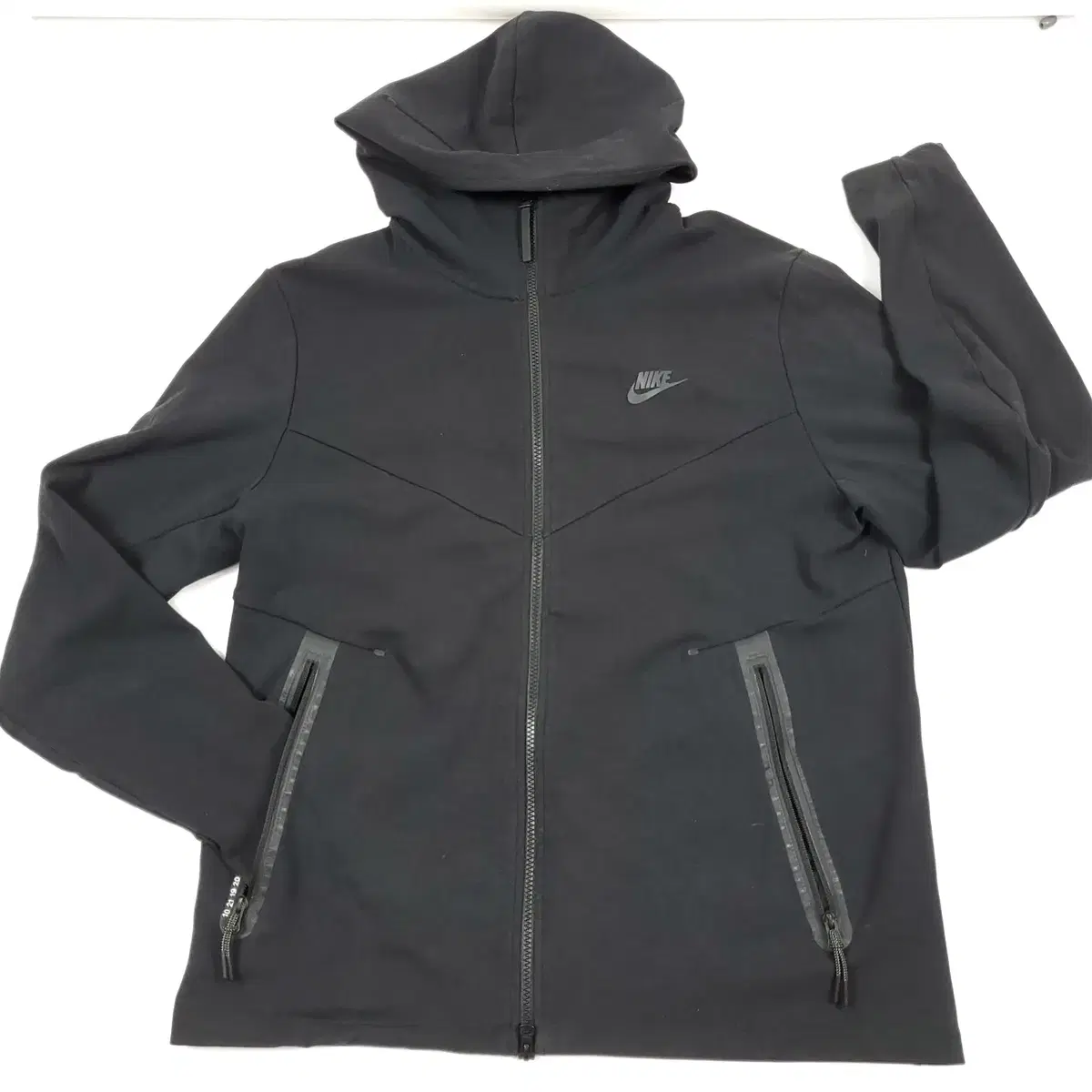 Nike Men's Tech Zip-Up Hoodie (Black)(105)